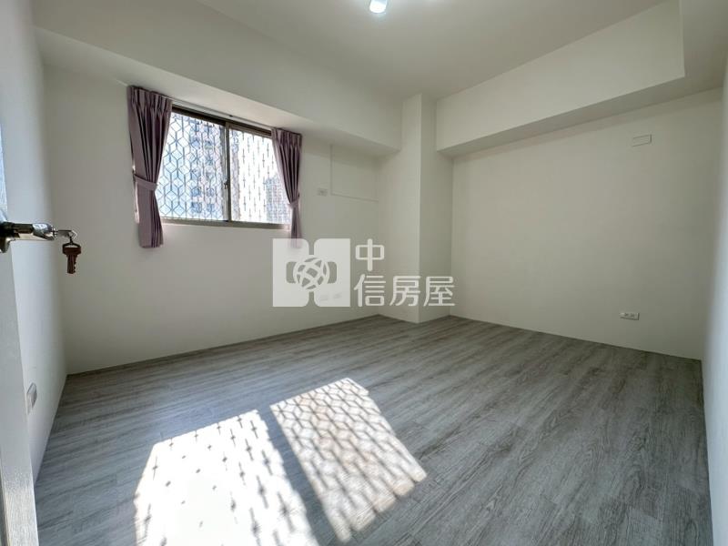 工學商圈全新整理三房休旅車位房屋室內格局與周邊環境