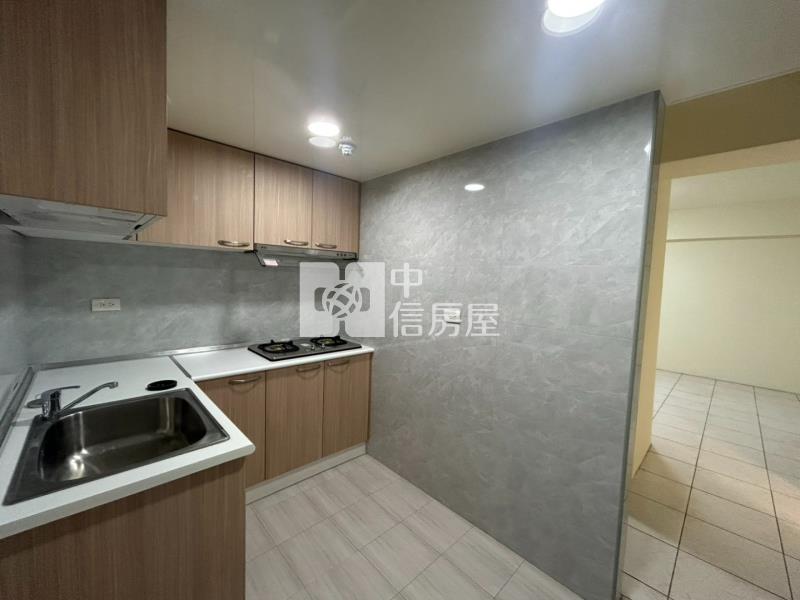近忠貞國小電梯三房房屋室內格局與周邊環境