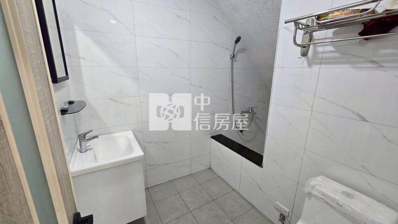 育達高中整新5房透天(中信卓越團隊)房屋室內格局與周邊環境