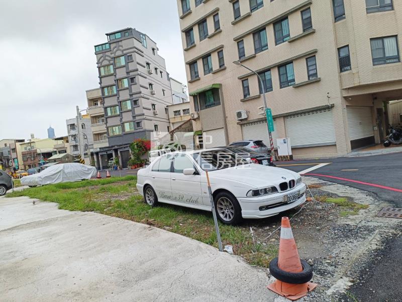 前鎮鎮州路△建地房屋室內格局與周邊環境