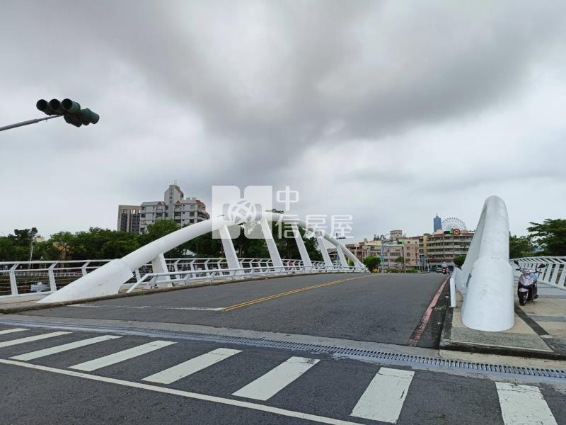 前鎮鎮州路△建地房屋室內格局與周邊環境
