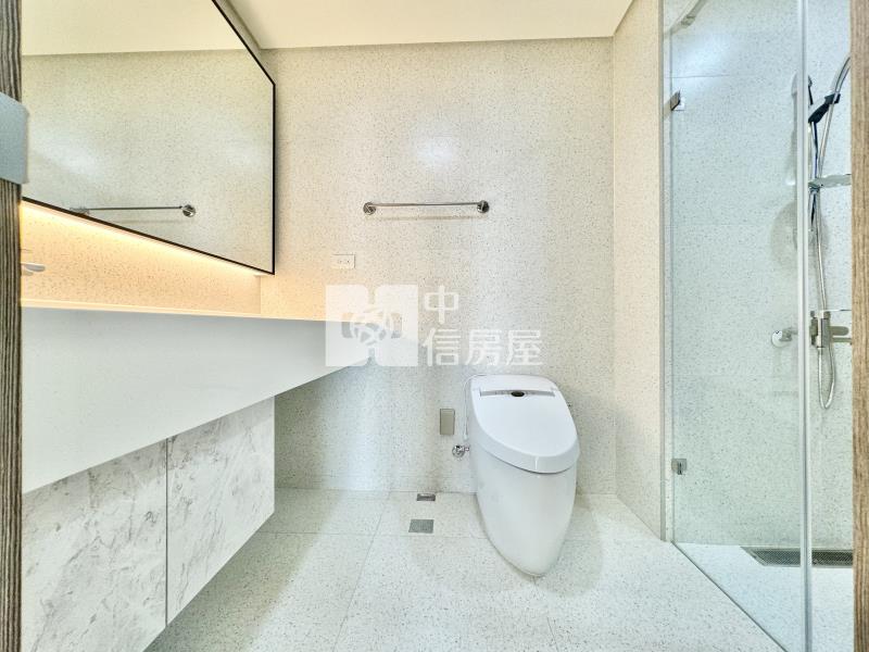 順天豐華|全新交屋高樓無限視野兩房平車房屋室內格局與周邊環境