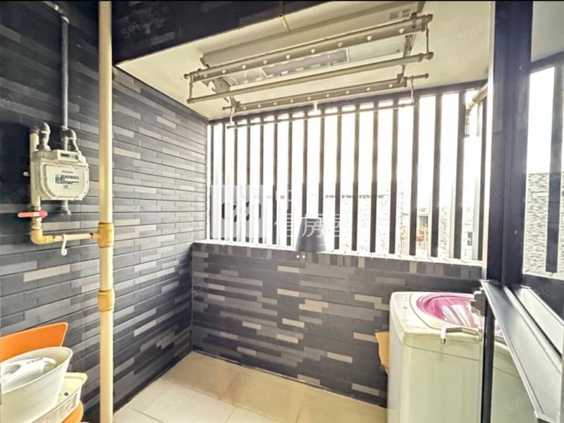 順麗V1公園旁小豪宅房屋室內格局與周邊環境