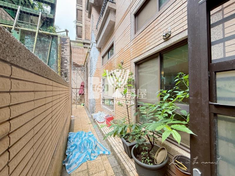 【冠軍】台北大鎮綠意挑高露台戶房屋室內格局與周邊環境