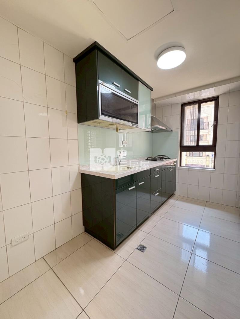 鄉林凱撒社區最便宜三房休旅車位房屋室內格局與周邊環境