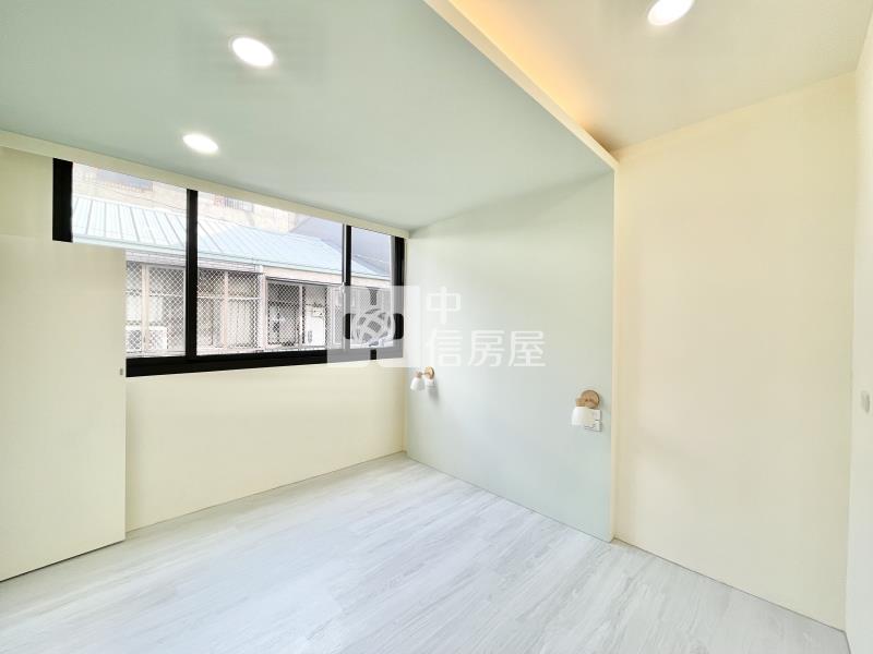 水湳市場全新整理美透天房屋室內格局與周邊環境