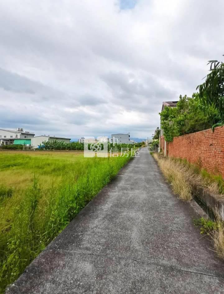 草屯雙面臨路農舍農地房屋室內格局與周邊環境