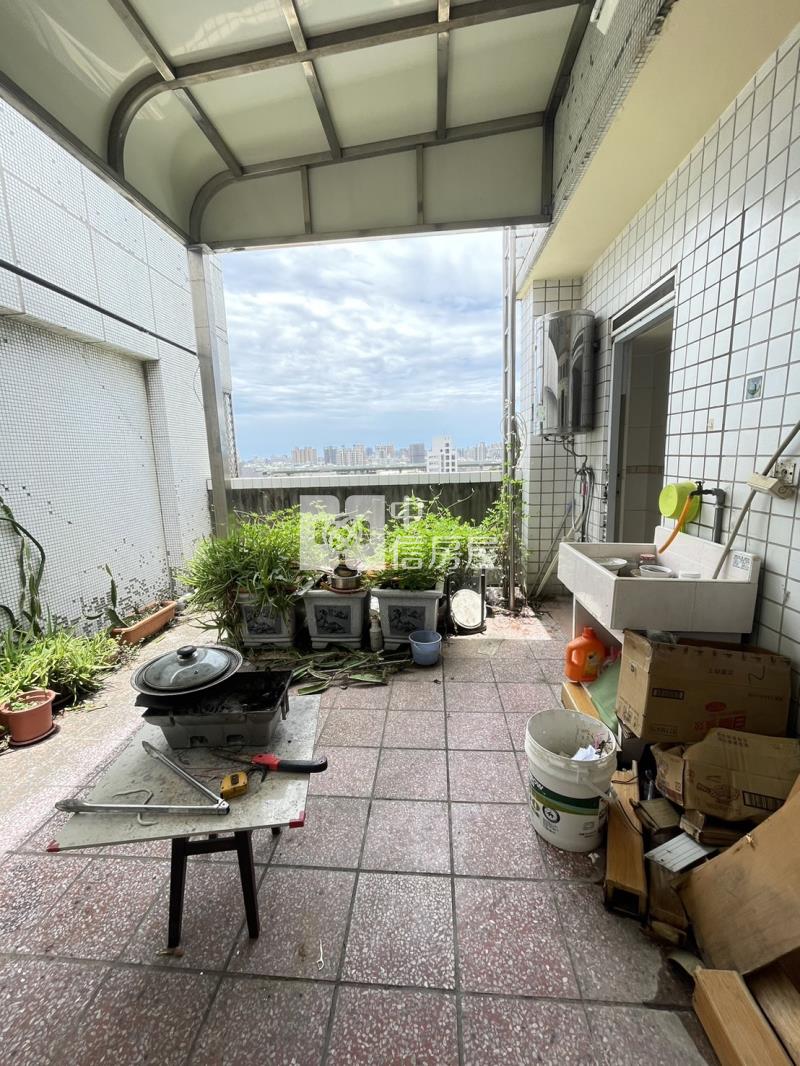 立仁商圈樓中樓房屋室內格局與周邊環境