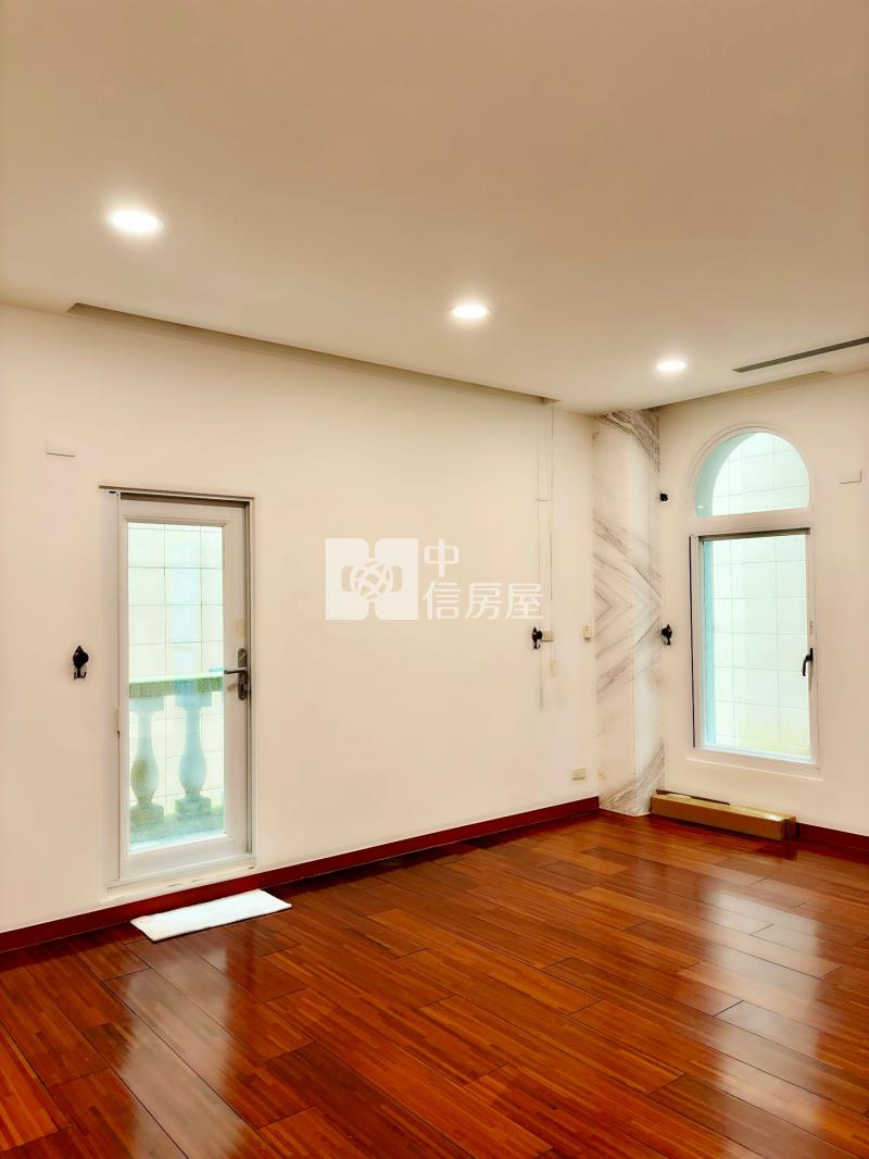 Y03.桃園石門山尊貴皇室建築【捷運新北園區站加盟店】房屋室內格局與周邊環境