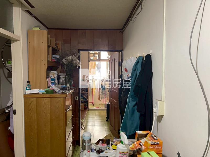 正普義路黃金透店房屋室內格局與周邊環境