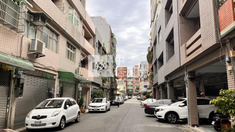 【安家】中壢觀光夜市旁店面房屋室內格局與周邊環境