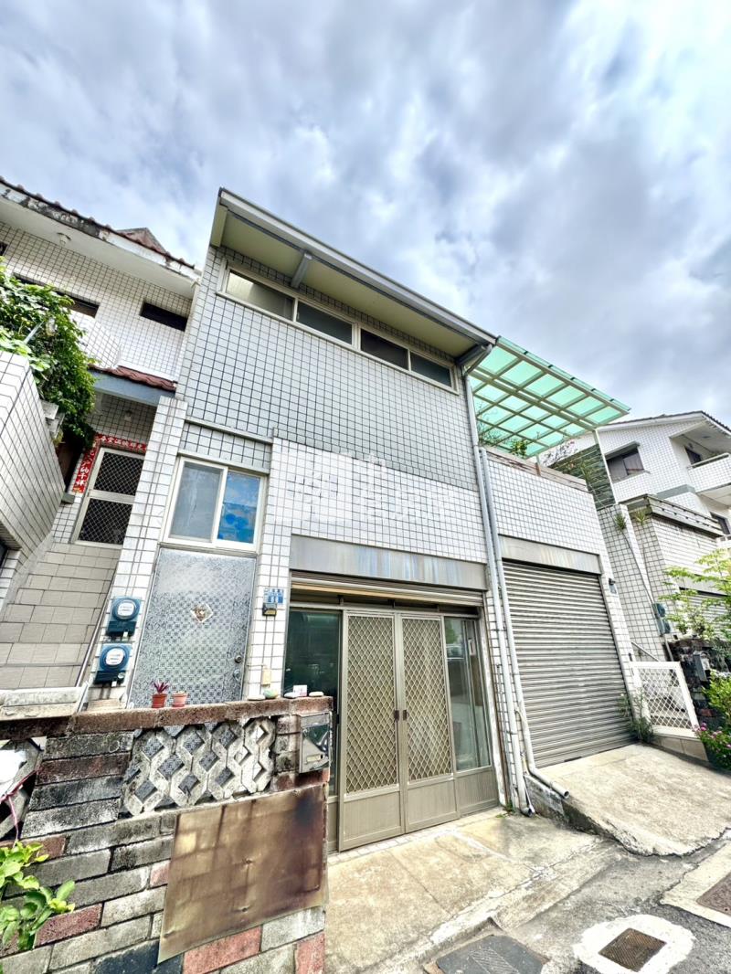 觀日大地音律躍動車庫別墅房屋室內格局與周邊環境