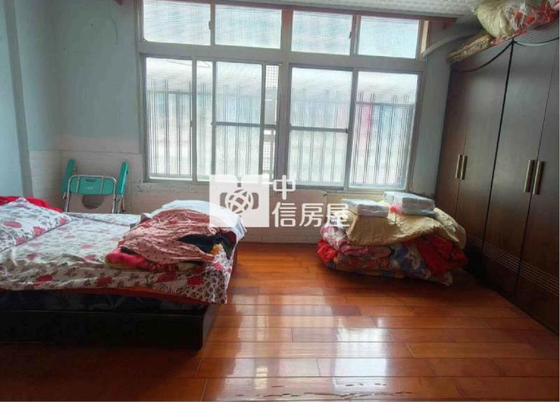 中壢青果市場透天店住房屋室內格局與周邊環境