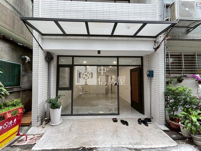 樂群公園全新整理美透天房屋室內格局與周邊環境
