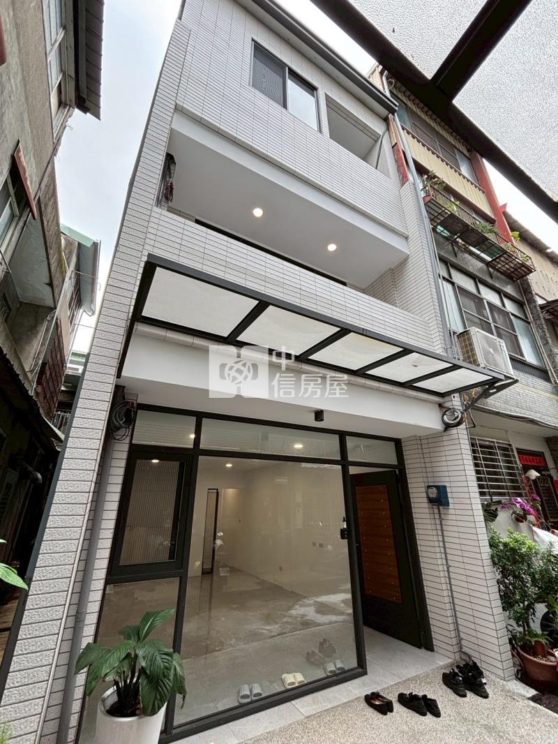 樂群公園全新整理美透天房屋室內格局與周邊環境