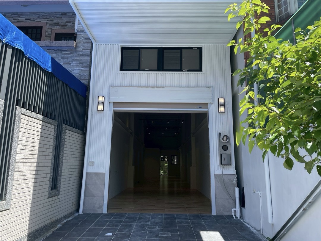 【奔馳】大竹全新獨棟鋼構挑高透店房屋室內格局與周邊環境