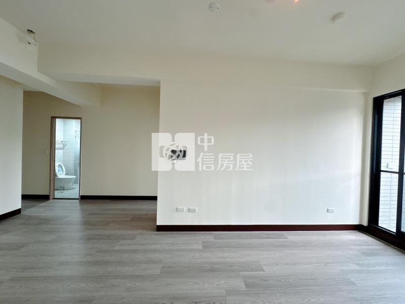 青埔國中邊間景觀三房平車房屋室內格局與周邊環境