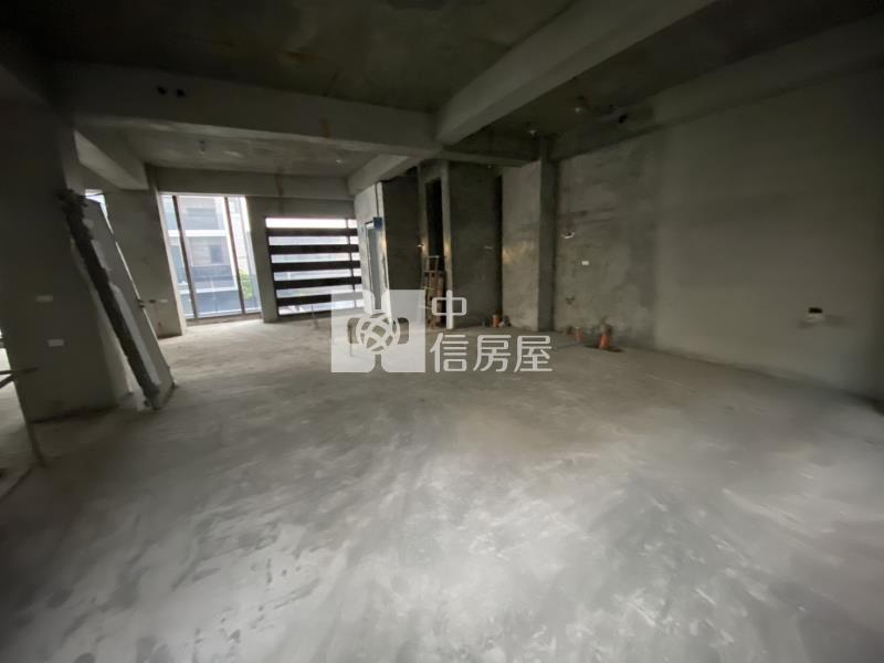 善化火車站全新電梯品味店面房屋室內格局與周邊環境