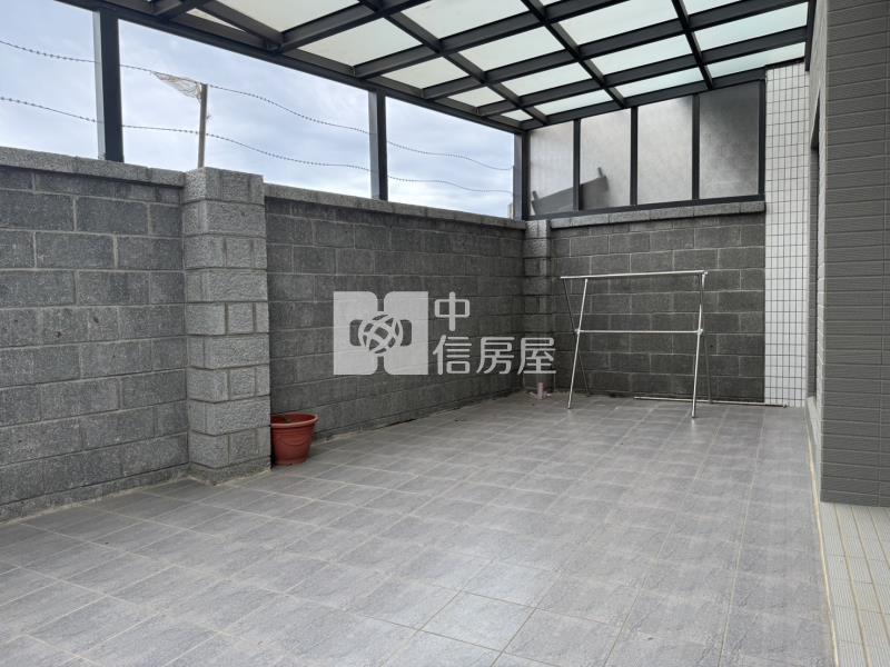 雙面採光大露臺美套房房屋室內格局與周邊環境