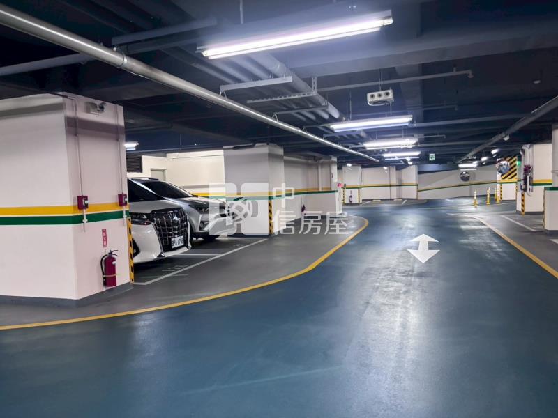 東山商圈3房輕屋齡樹梢戶房屋室內格局與周邊環境