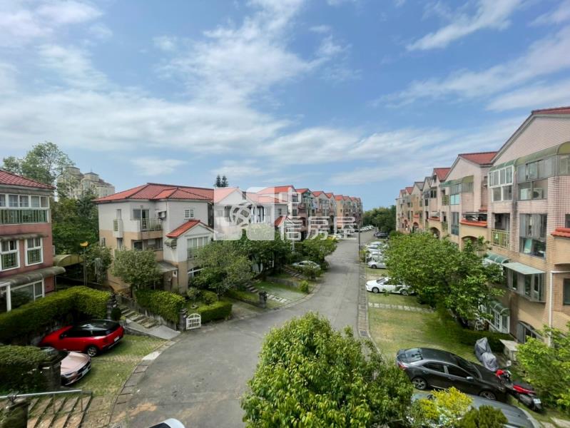 陽光山林庭院雙車別墅房屋室內格局與周邊環境