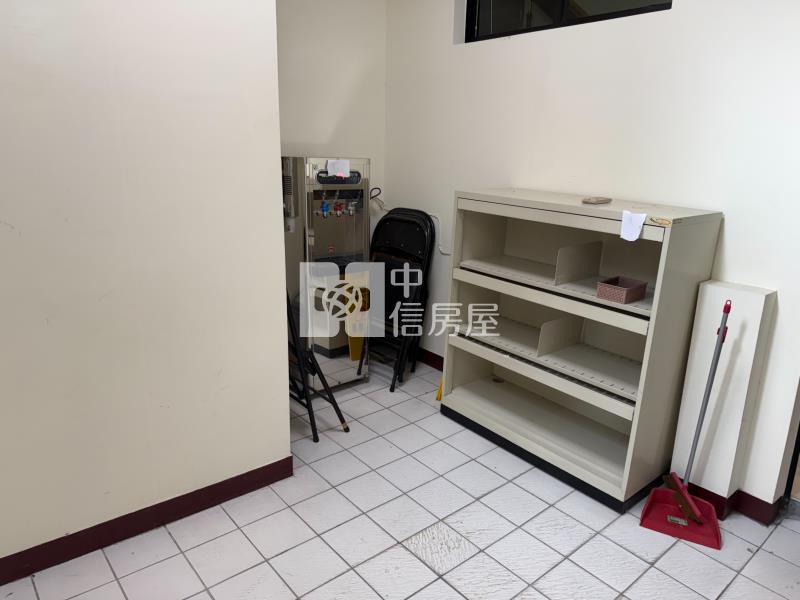 正北屯路賺錢金店面房屋室內格局與周邊環境