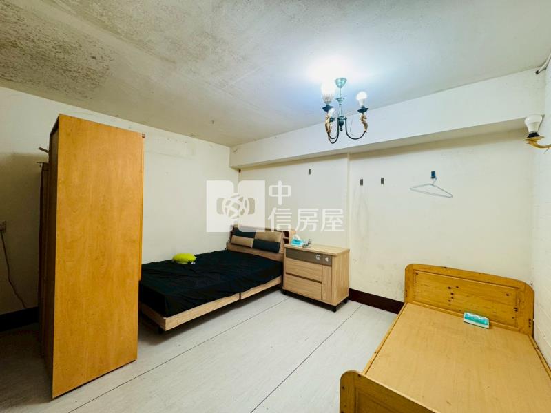 ●基隆塔旁二樓房屋室內格局與周邊環境