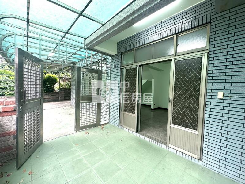 北太平大地坪震後三車別墅房屋室內格局與周邊環境