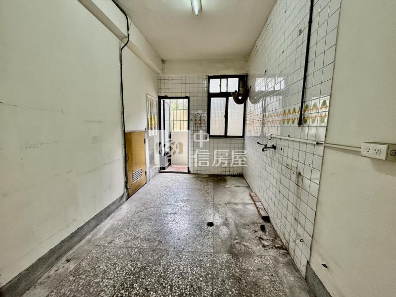 八期好市多｜㊣10米活路｜四層透天房屋室內格局與周邊環境