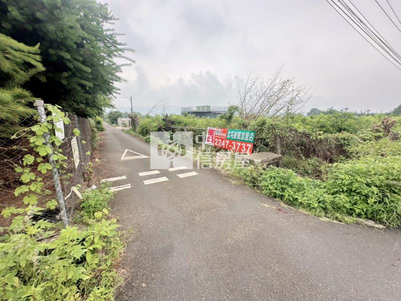 新社臨路5米活路超大面寬農地房屋室內格局與周邊環境