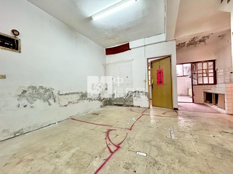 低總價活巷透天房屋室內格局與周邊環境