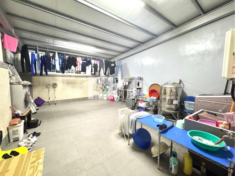 竹東鎮輕屋齡超大地坪雙車別墅房屋室內格局與周邊環境