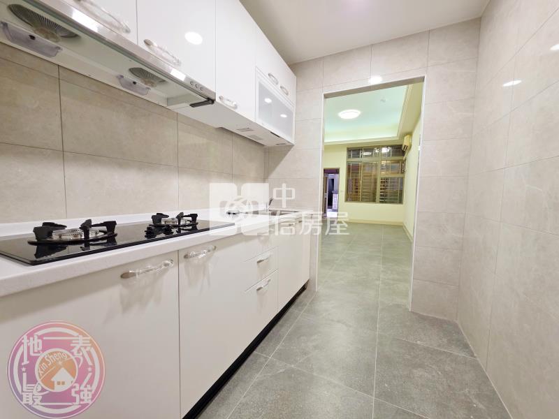 宋屋國小旁一樓庭院三房車房屋室內格局與周邊環境