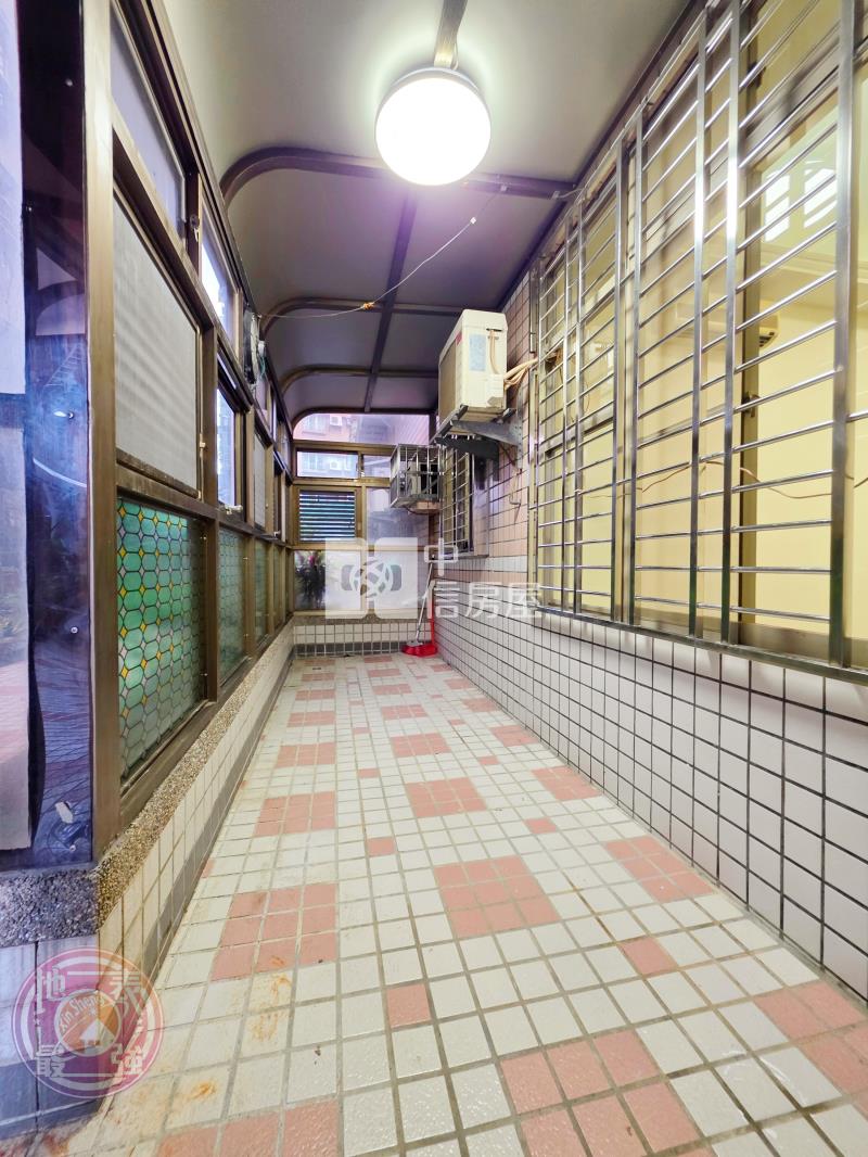 宋屋國小旁一樓庭院三房車房屋室內格局與周邊環境