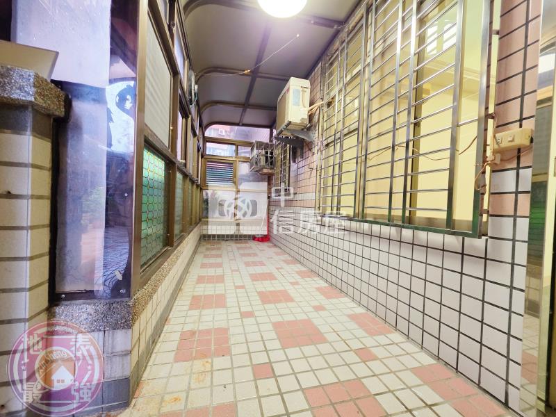 宋屋國小旁一樓庭院三房車房屋室內格局與周邊環境