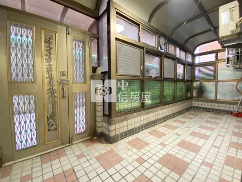 平鎮，近聯新醫院【金華】一樓三房車房屋室內格局與周邊環境
