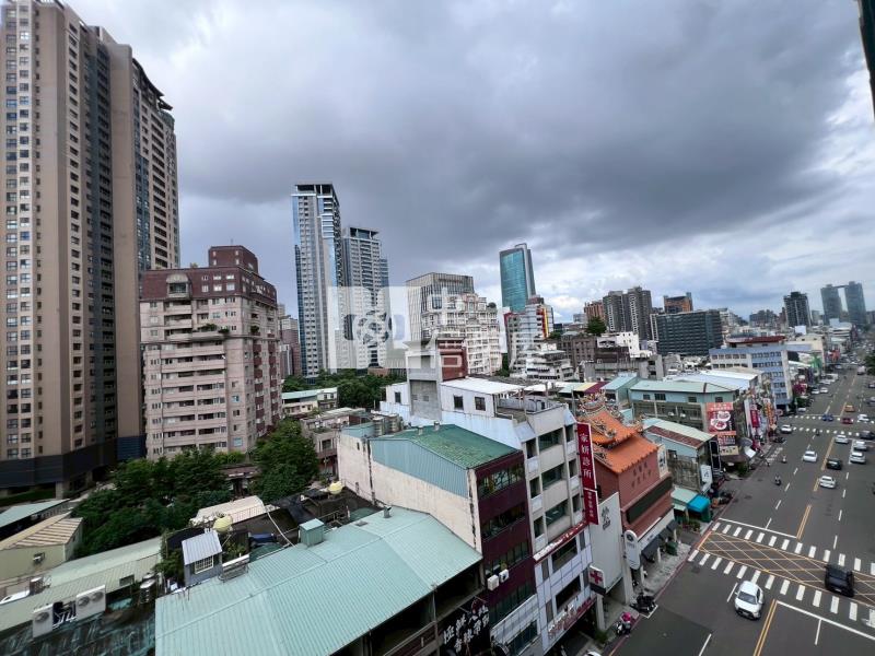 獨家!勤美廣三摩登市高樓層陽台套房房屋室內格局與周邊環境