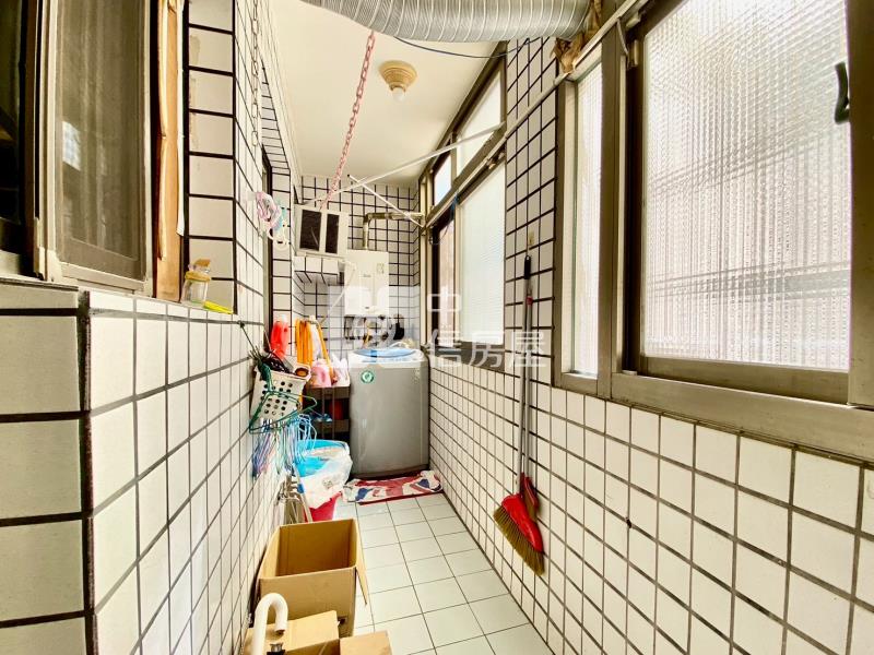 頂埔國小電梯大三房房屋室內格局與周邊環境