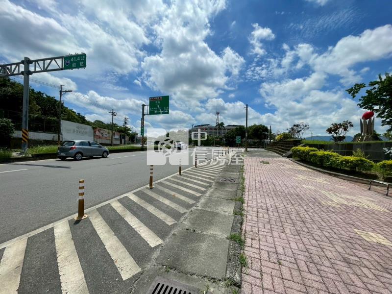 噍吧哖公園美農地房屋室內格局與周邊環境