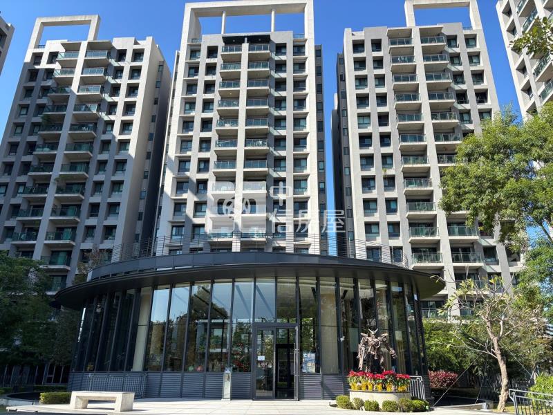 新光學區大河戀三房平面車位房屋室內格局與周邊環境