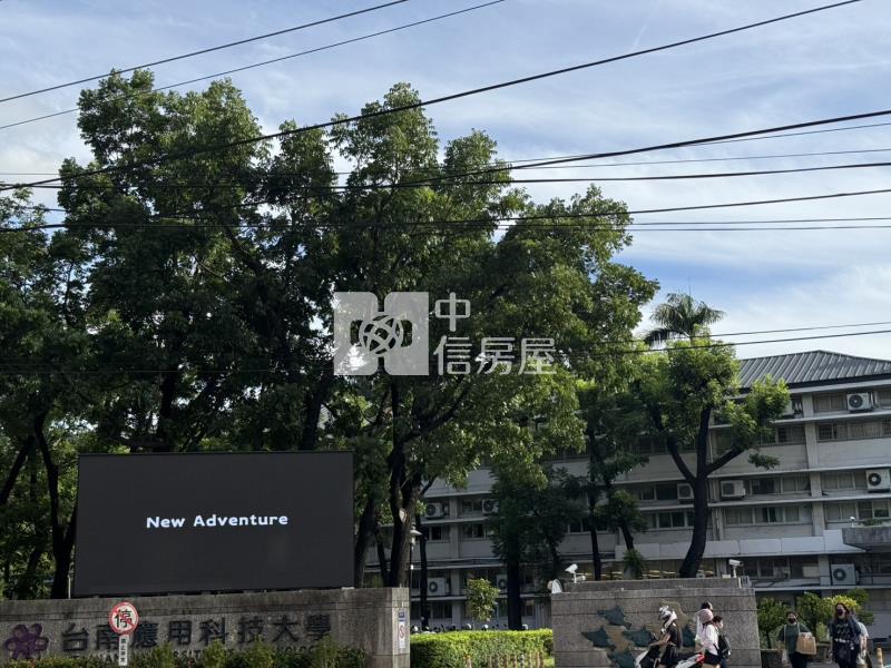 南應大旁雙面臨路超值建地房屋室內格局與周邊環境