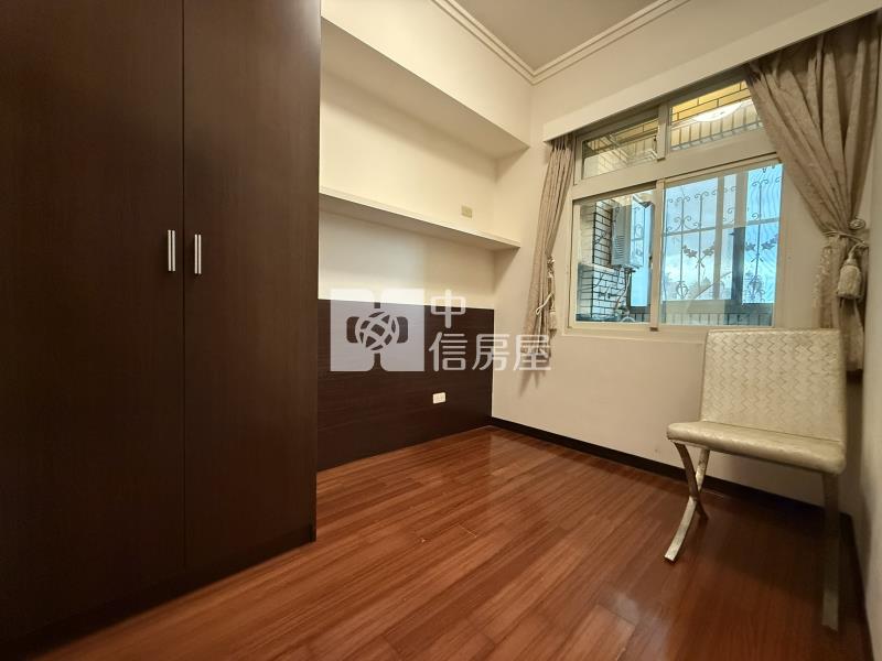 【奔馳】RV生活館3房車房屋室內格局與周邊環境
