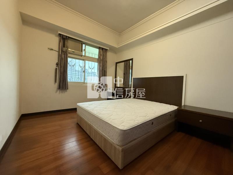【奔馳】RV生活館3房車房屋室內格局與周邊環境