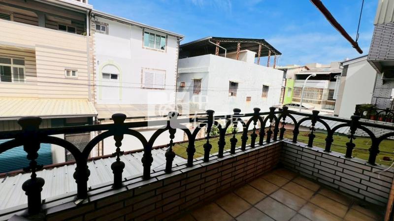 復興公園大面寬孝親車墅房屋室內格局與周邊環境
