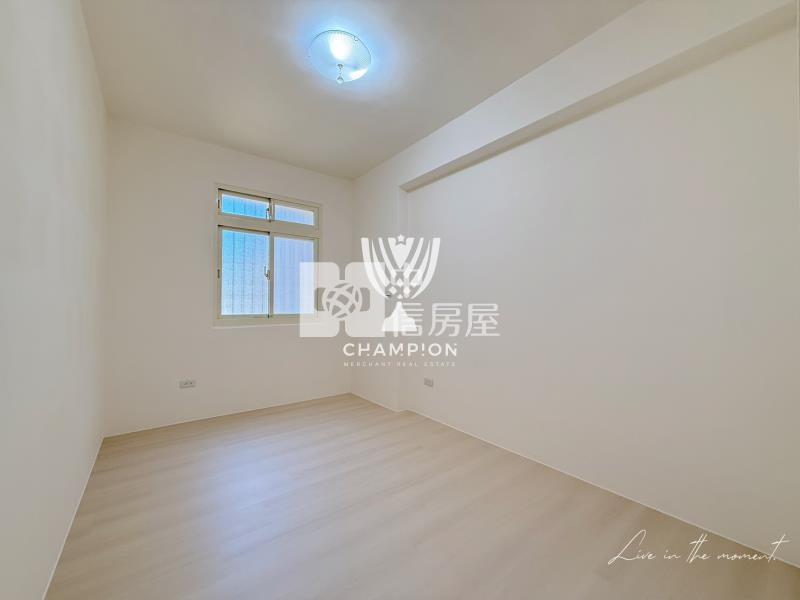 【冠軍】近市區雙主臥三房精裝房屋室內格局與周邊環境