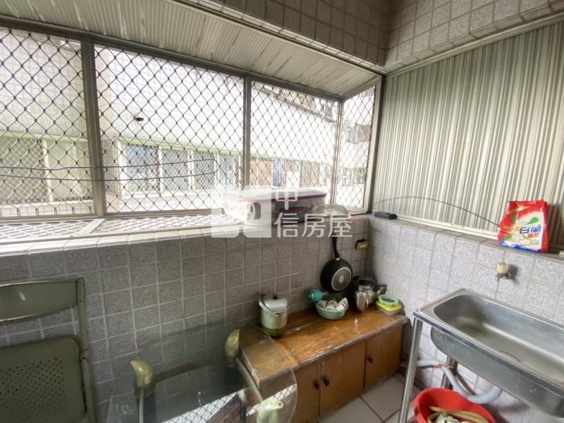 近中山醫大慶商圈套房房屋室內格局與周邊環境