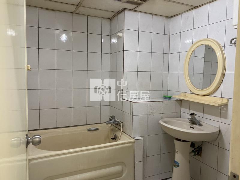近中山醫大慶商圈套房房屋室內格局與周邊環境