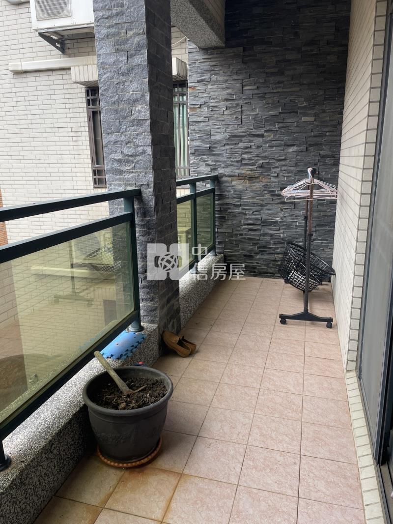 觀音草漯核心地段大坪數透天房屋室內格局與周邊環境