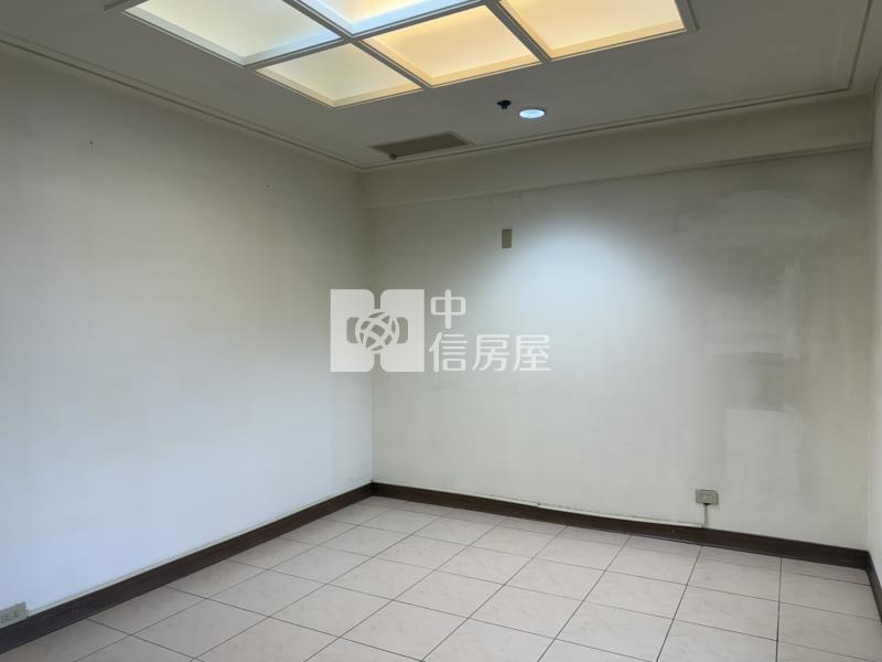 空中大坪數四房+車位房屋室內格局與周邊環境