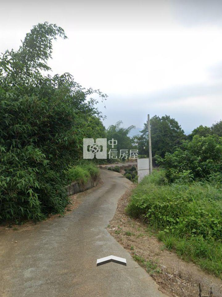 南投南峰高爾夫球場旁小農地房屋室內格局與周邊環境